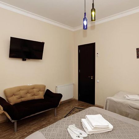 Family Apartment In Avlabari تبليسي المظهر الخارجي الصورة