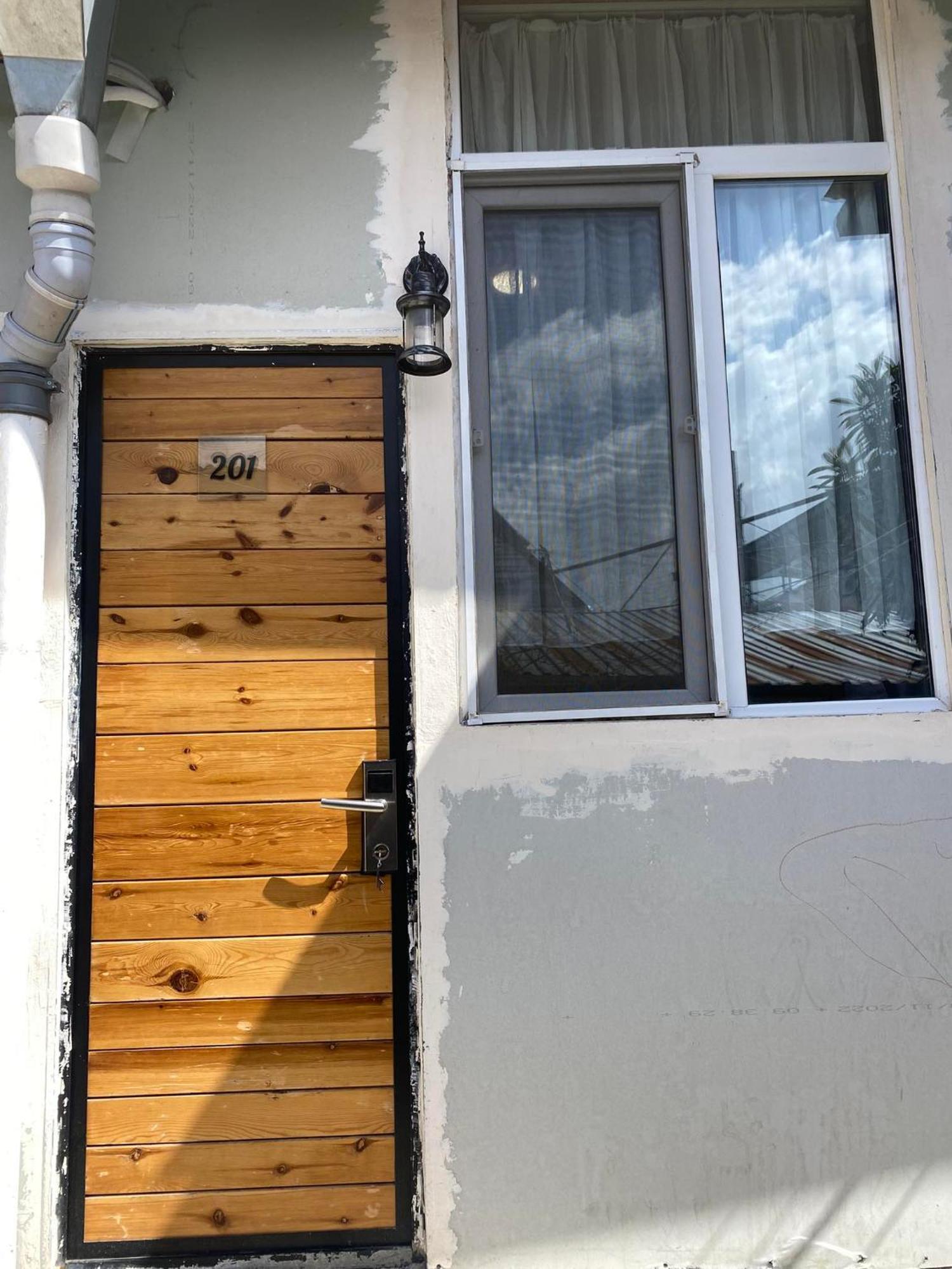 Family Apartment In Avlabari تبليسي المظهر الخارجي الصورة