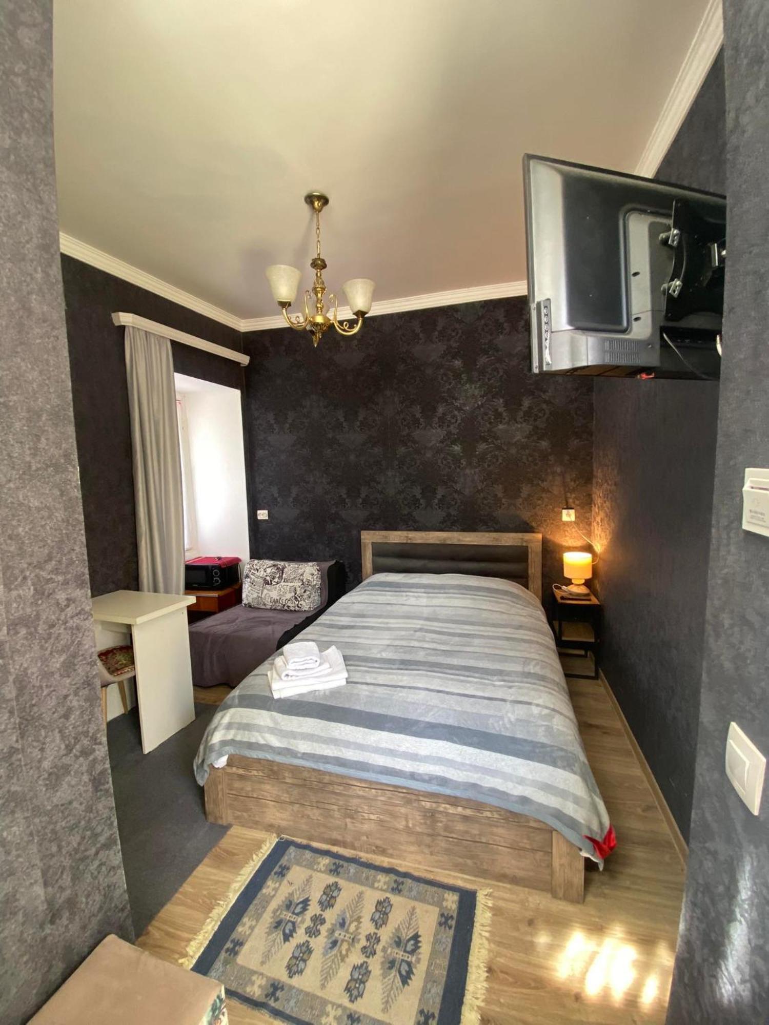 Family Apartment In Avlabari تبليسي المظهر الخارجي الصورة