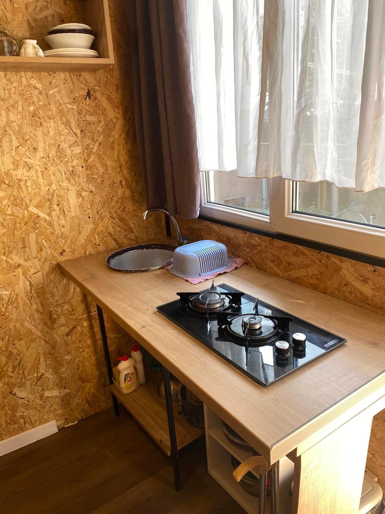 Family Apartment In Avlabari تبليسي المظهر الخارجي الصورة