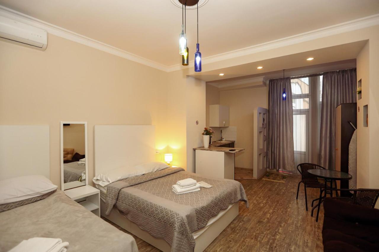 Family Apartment In Avlabari تبليسي المظهر الخارجي الصورة