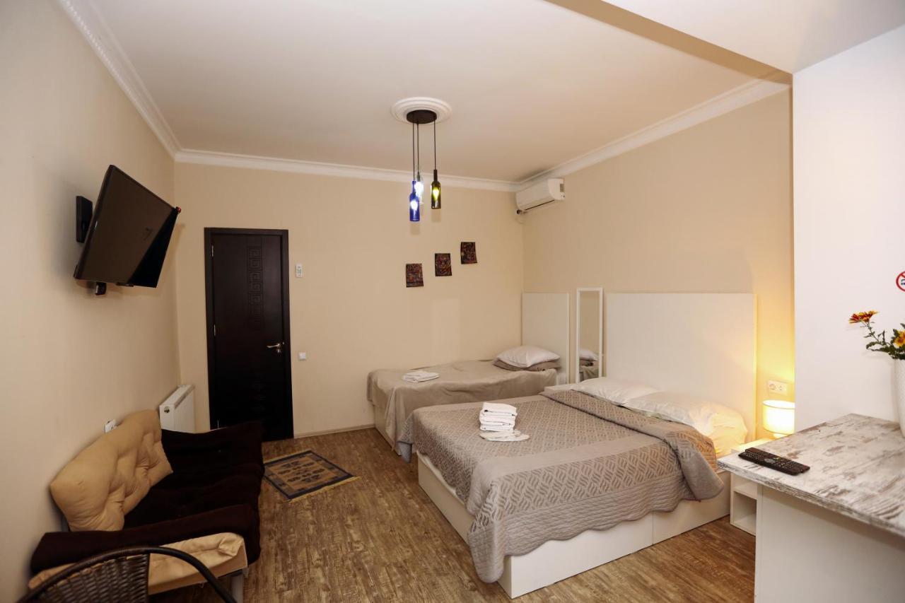 Family Apartment In Avlabari تبليسي المظهر الخارجي الصورة
