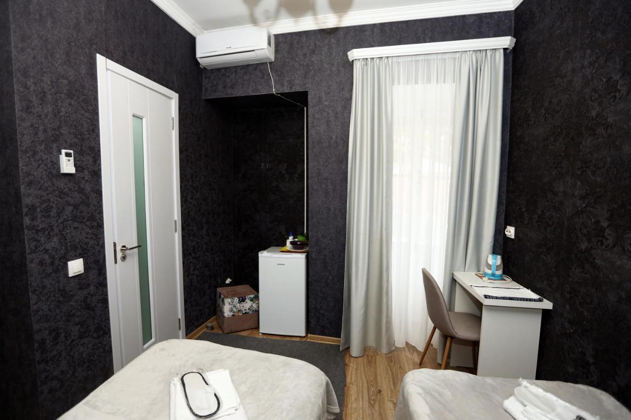 Family Apartment In Avlabari تبليسي المظهر الخارجي الصورة